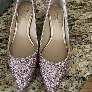 Badgley Mischka Pink Glitter Women's Shoes, new in box, size 8, 2” heel